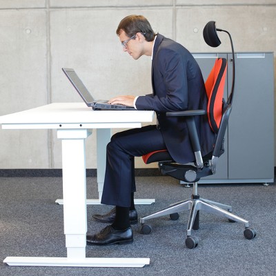 Avoiding Back Pain and Eye Strain in the Office